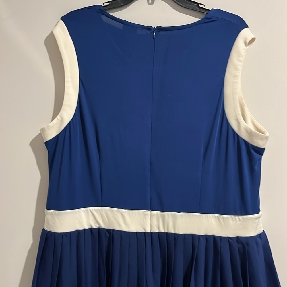 Salon Studio blue off white dress. Size XL. - Picture 5 of 6